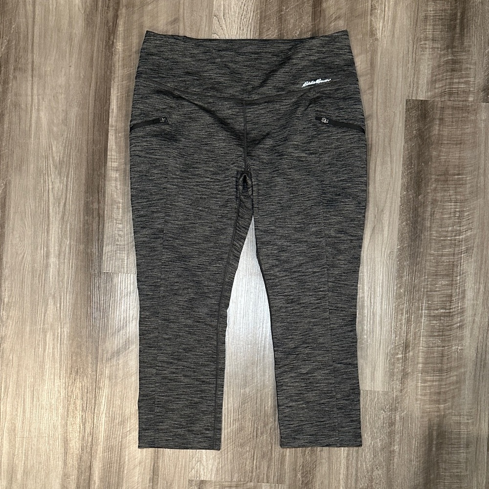 Eddie Bauer Cropped Heather Leggings - Medium